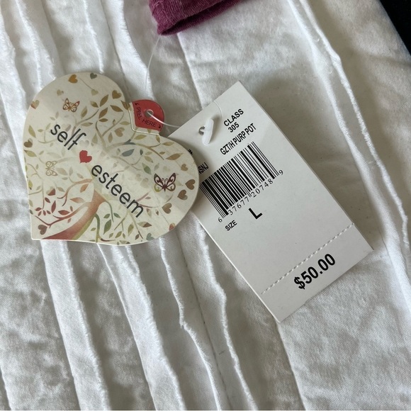 2/$30 Self Esteem Long Sleeve Flowy "LOVE" blouse top SZ L NWT - Picture 9 of 12